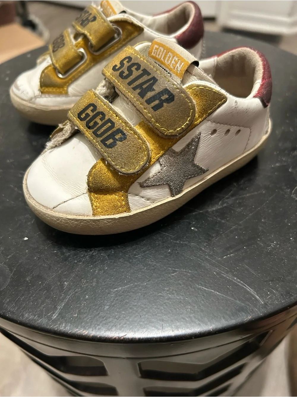 Golden Goose Old School Kids Sneakers - size 20 EU/ 5 US